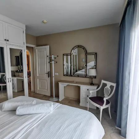 Club Excelsior Ii Appartamento